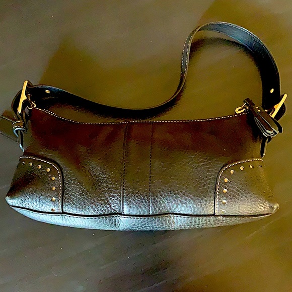 Black pebble leather, very gently used Coach bag - Picture 2 of 4